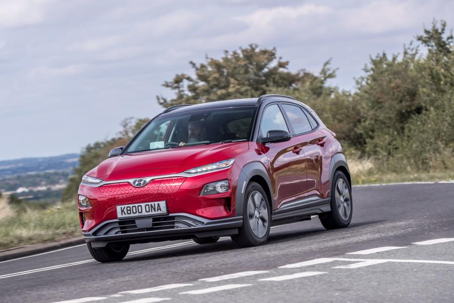  Hyundai Kona Electric (OS) 2018 года  (UK) (фото 34 из 40)